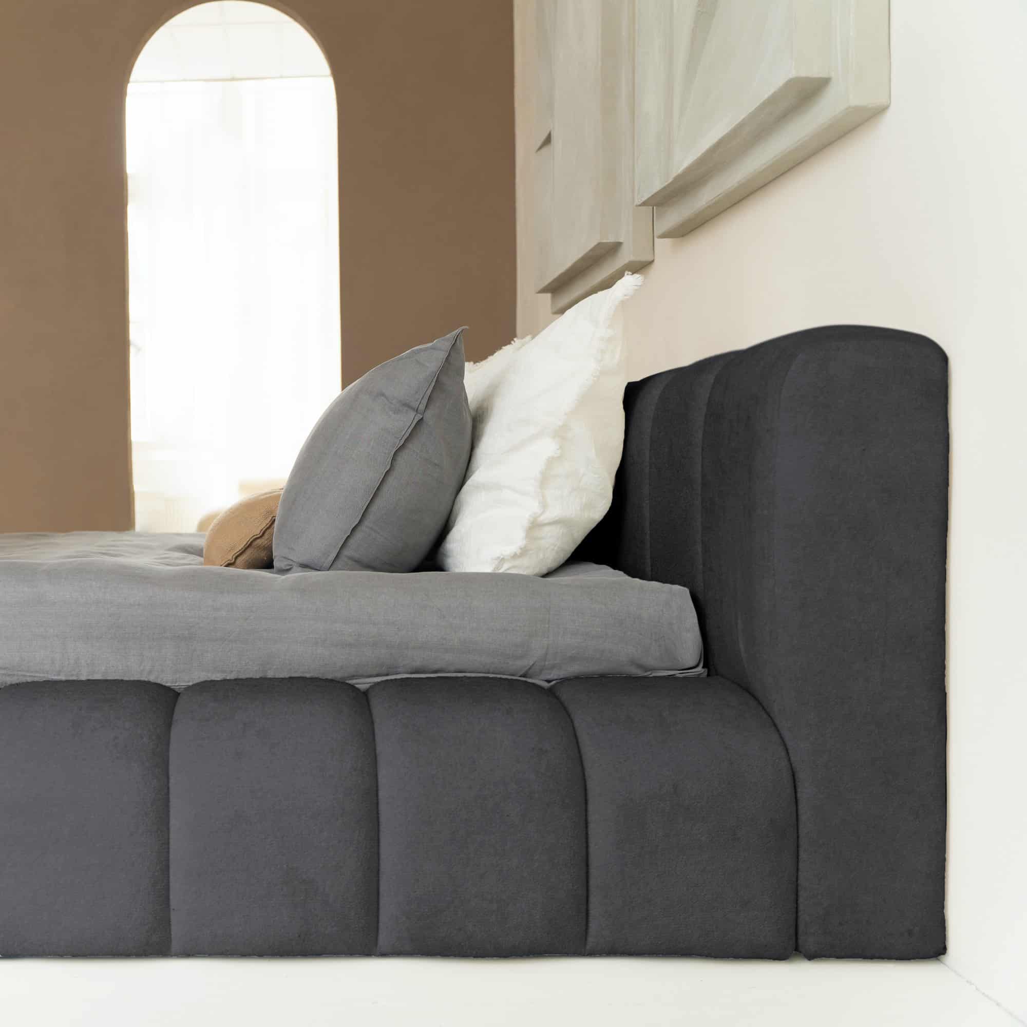 Mörgenn Bed Adore - Designbed - Luxe Matras 26cm - 4 kleuren - Inclusief Dekbed & Kussens