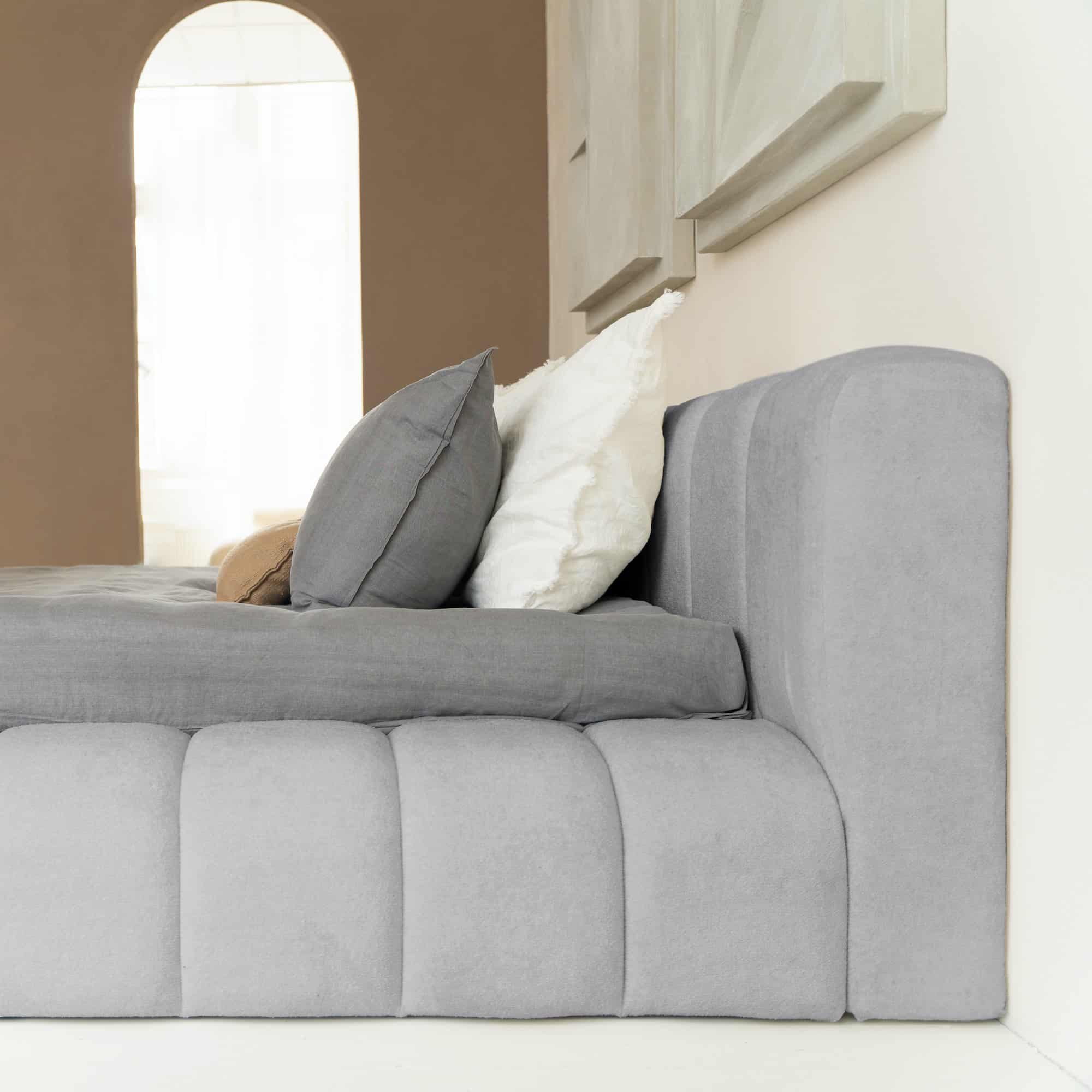 Mörgenn Bed Adore - Designbed - Luxe Matras 26cm - 4 kleuren - Inclusief Dekbed & Kussens
