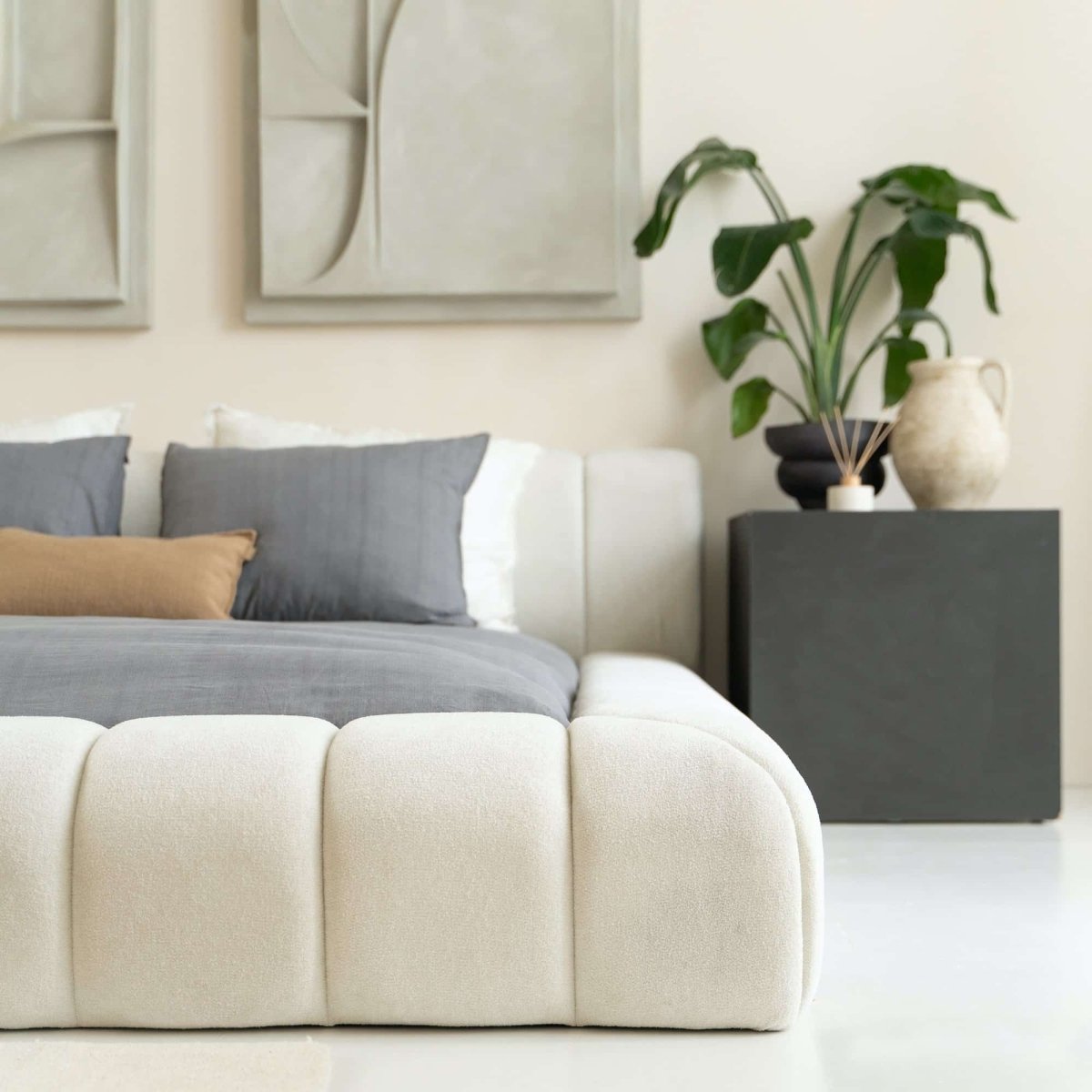 Mörgenn Adore Bed - Met of zonder Matras - Incl. Dekbed en Kussens 180x200 Beige Geen Matras - Mörgenn - Betaalbare Boxsprings & Matrassen